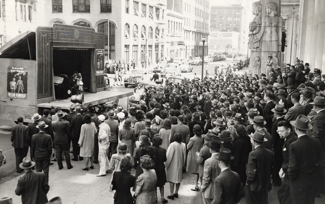 #231 War Chest rally in front of the Stock Exchange on Pine Street, 1944