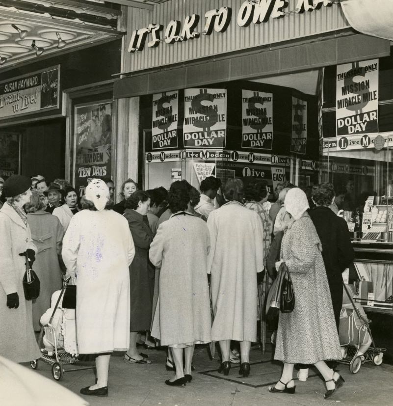 #244 “Dollar Day” shoppers on Mission Street, 1959.