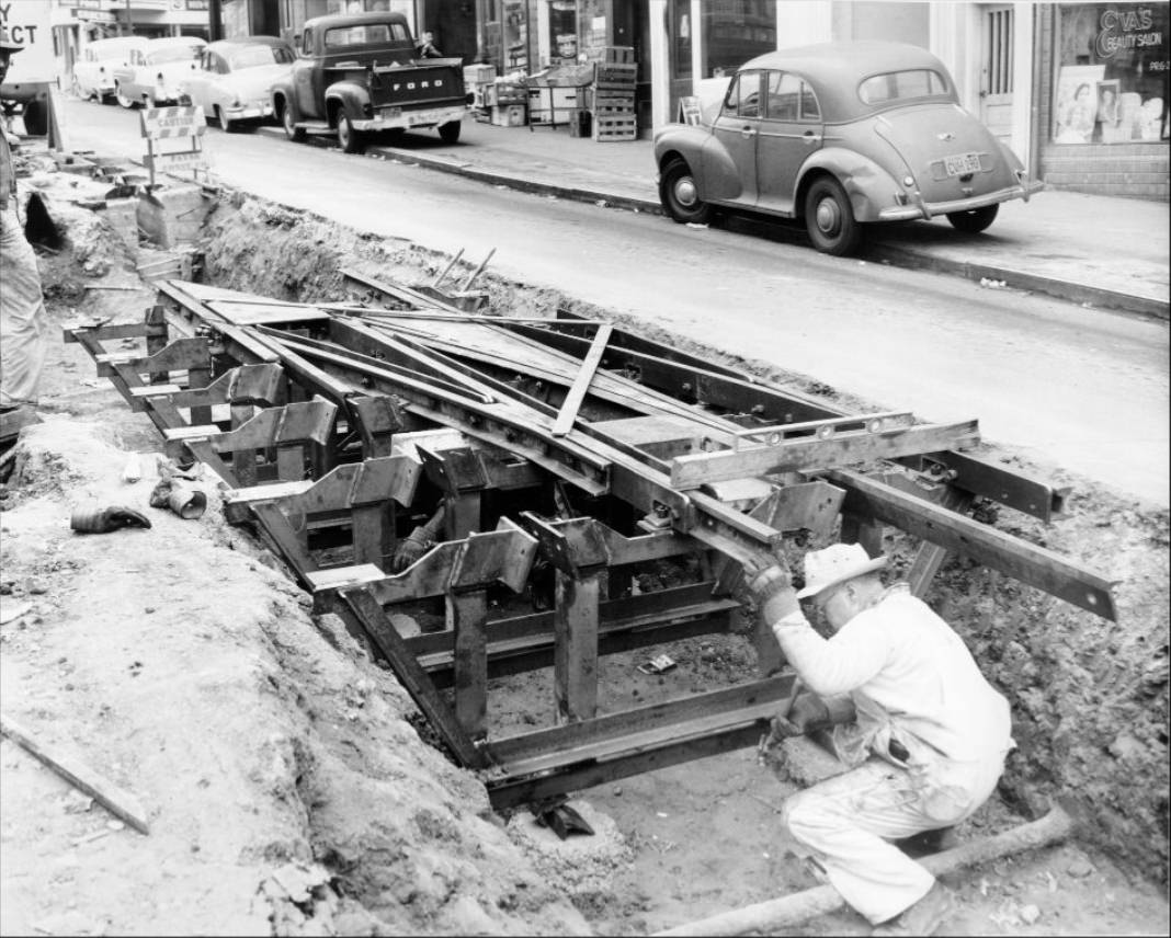#68 Hyde Street between Jackson and Pacific, 1957.