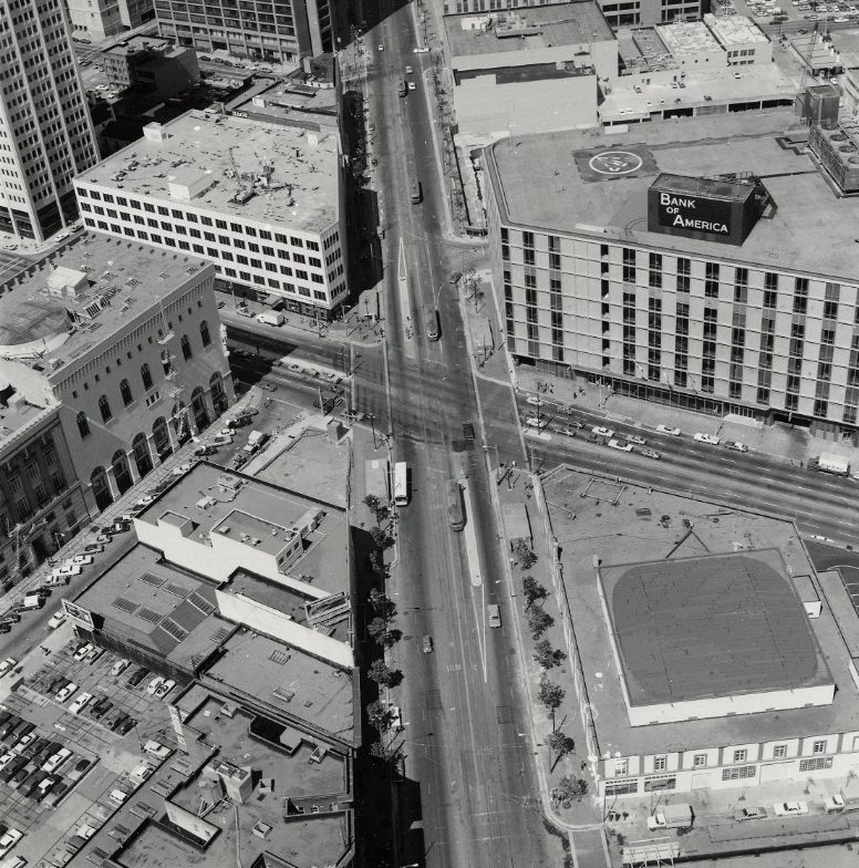 #39 Aerial view of Van Ness Avenue at Market Street, 1975.