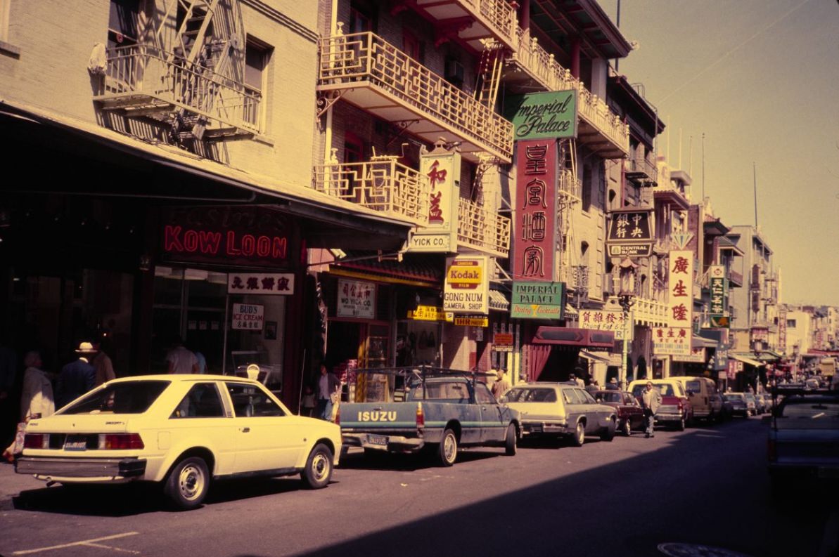 #82 Chinatown businesses along Grant Avenue, 1984.