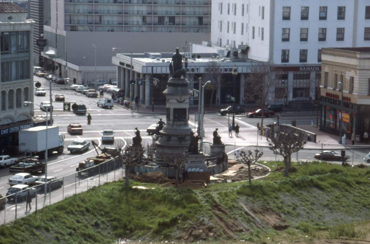 #66 Pioneer Monument at Hyde Street and Grove Street, 1993.