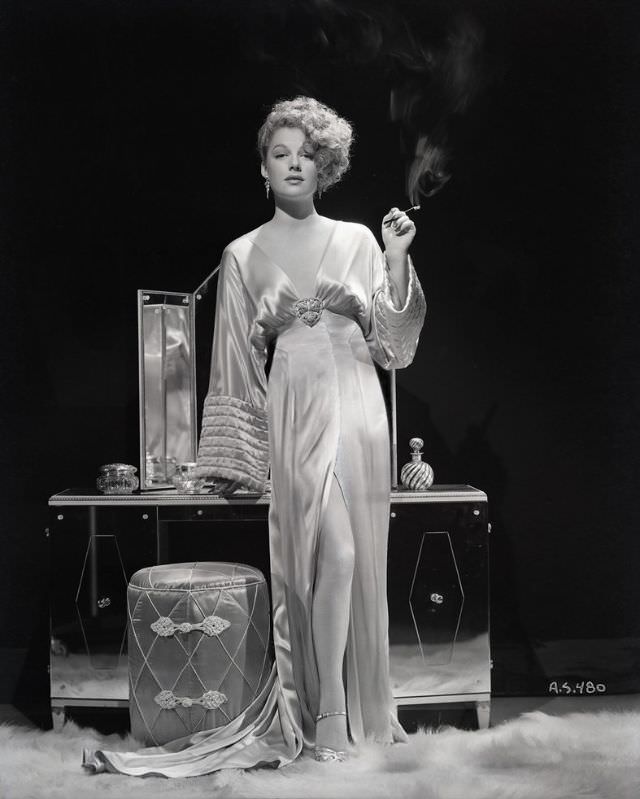 Beautiful Photos of Ann Sheridan in the 1938 Film Angels with Dirty Faces Movies &; TV