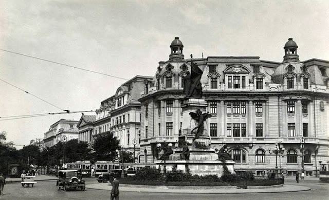 #26 Piata Universitatii, 1920s