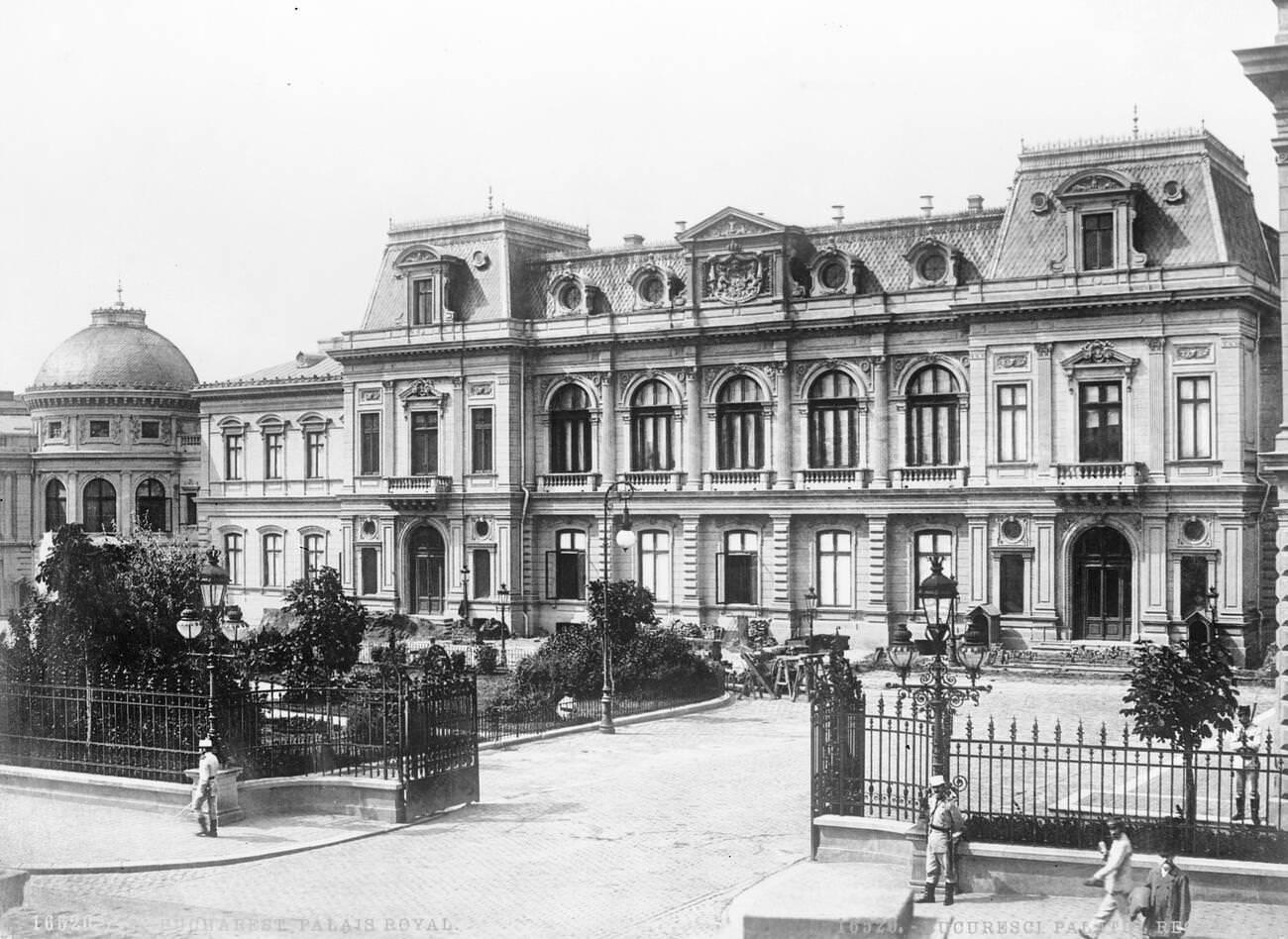 #7 The royal palace, 1926