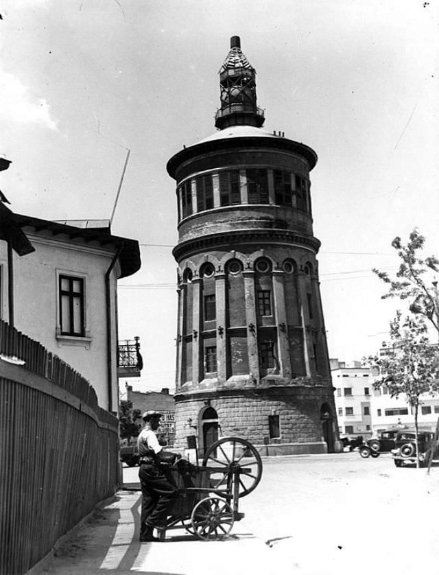#10 The Fire Tower (Foișorul de Foc), 1920s