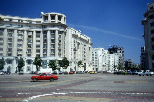 #14 Bulevardul Unirii’s landscapes, Bucharest, 1990s