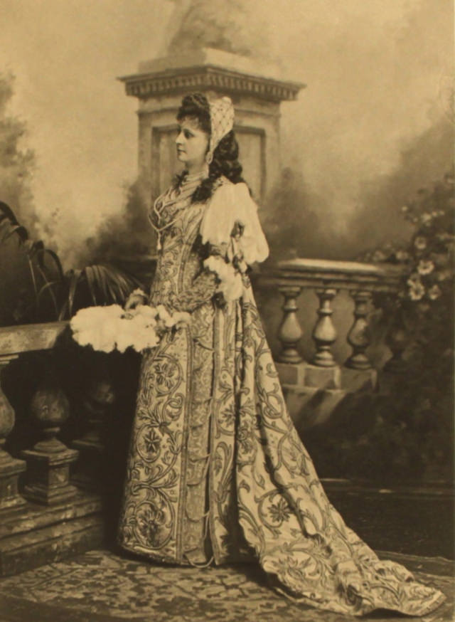 #34 Mrs von Andre as Desdemona.