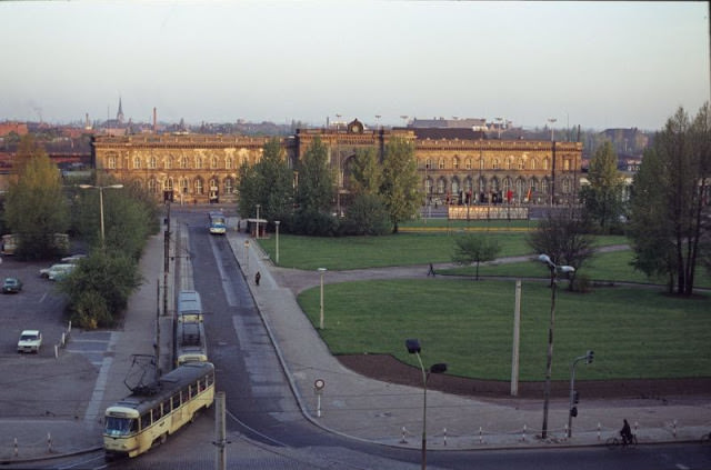 #32 Magdeburg. Bahnhofplatz in the early morning, 1980