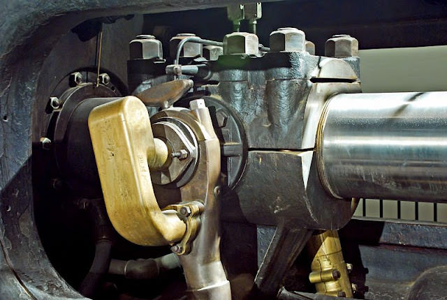 #26 Gas-steam engine, built in 1916 by the Hooven Owens Rentschler Co. of Hamilton, Ohio