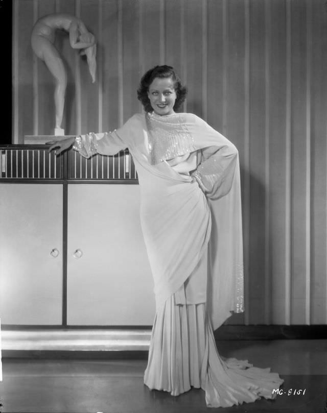 Joan Crawford’s Luminous Performance in Our Blushing Brides (1930) Movie through Photos Movies