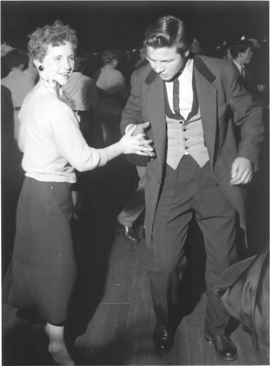 #7 Teddy Boy and Girl.