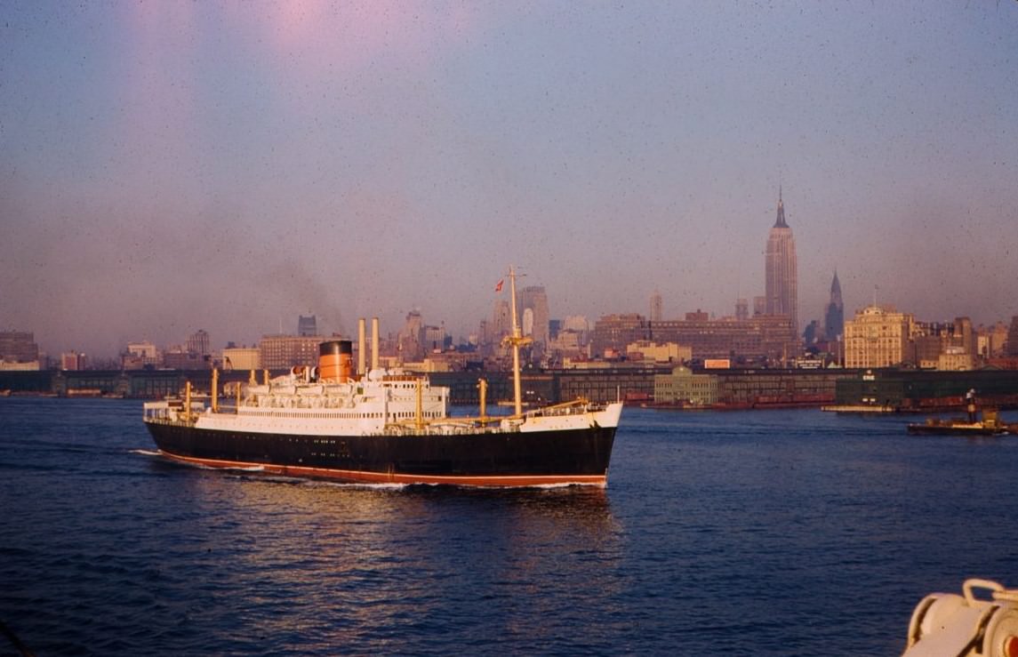 #15 Riverview of Manhattan.