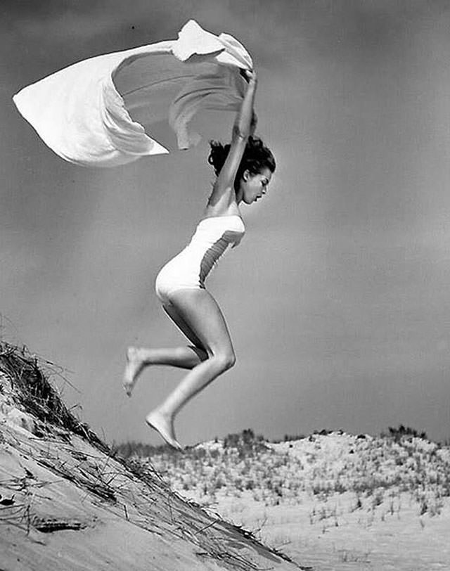 #27 Janet Leigh, 1951