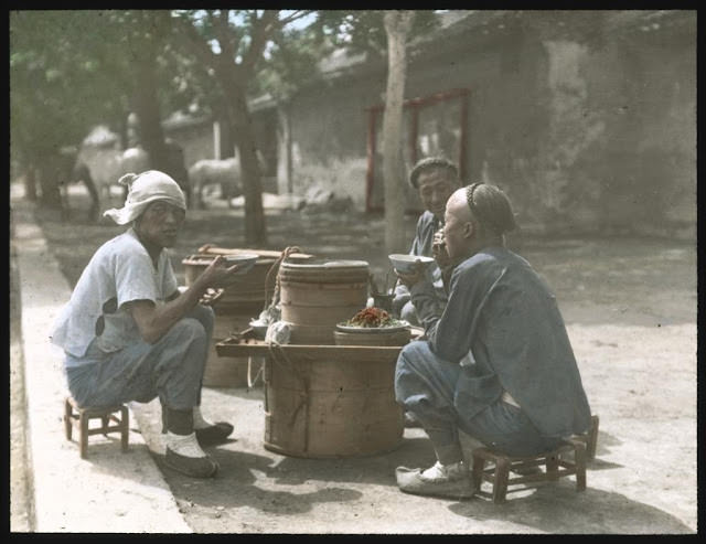 #9 A noodle stall on the footpath
