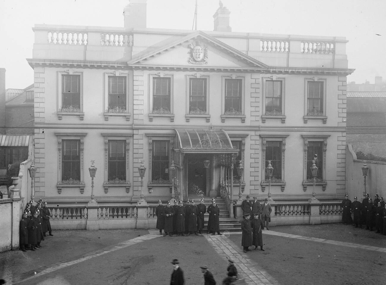 #18 The Mansion House, Dawson Street, Dublin, 1920.