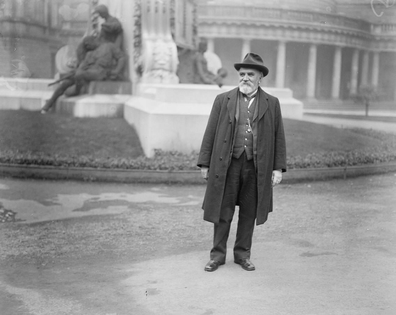 #3 The first meeting of the Irish Free State Senate in Dublin with Sir John Griffiths arriving, 1922.
