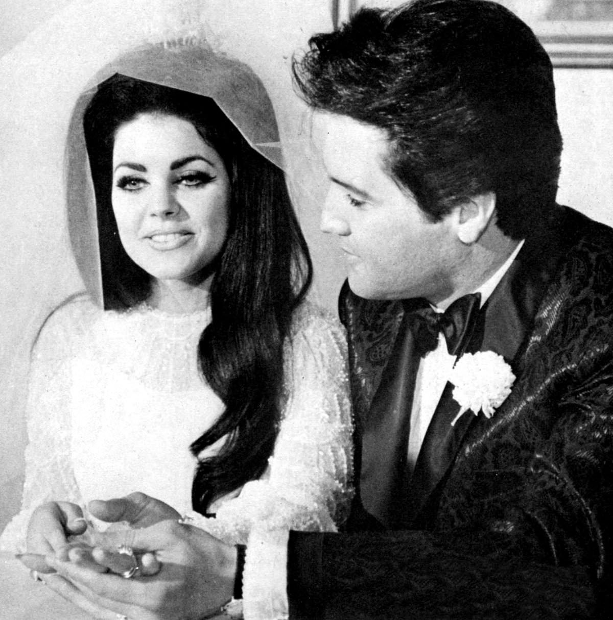 Fabulous Photos of Elvis and Priscilla Presley on Their Wedding Day on May 1, 1967 Music
