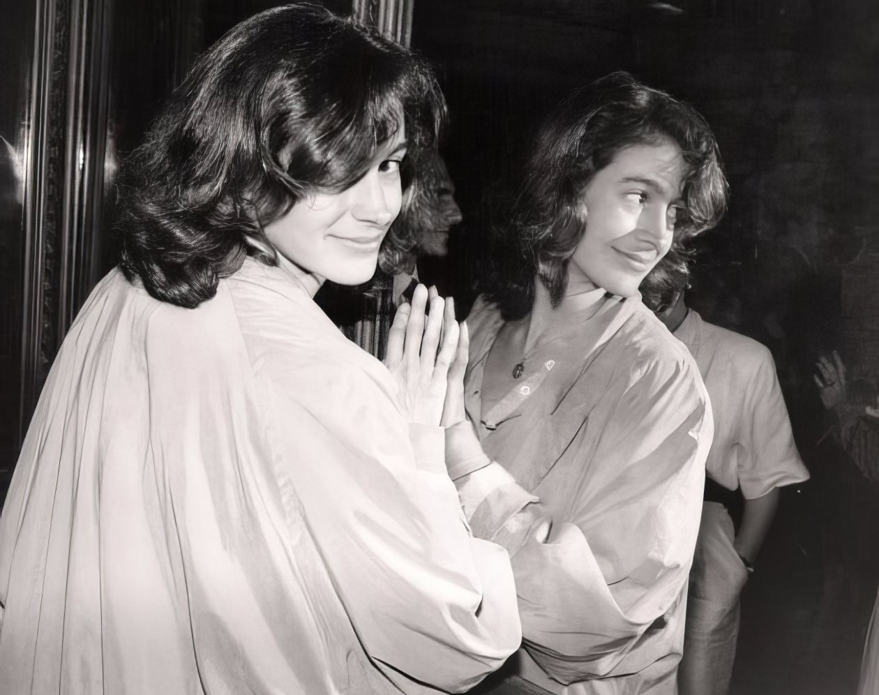 #48 Actress Shawn Young seeing double at the old Bistro in Beverly Hills.