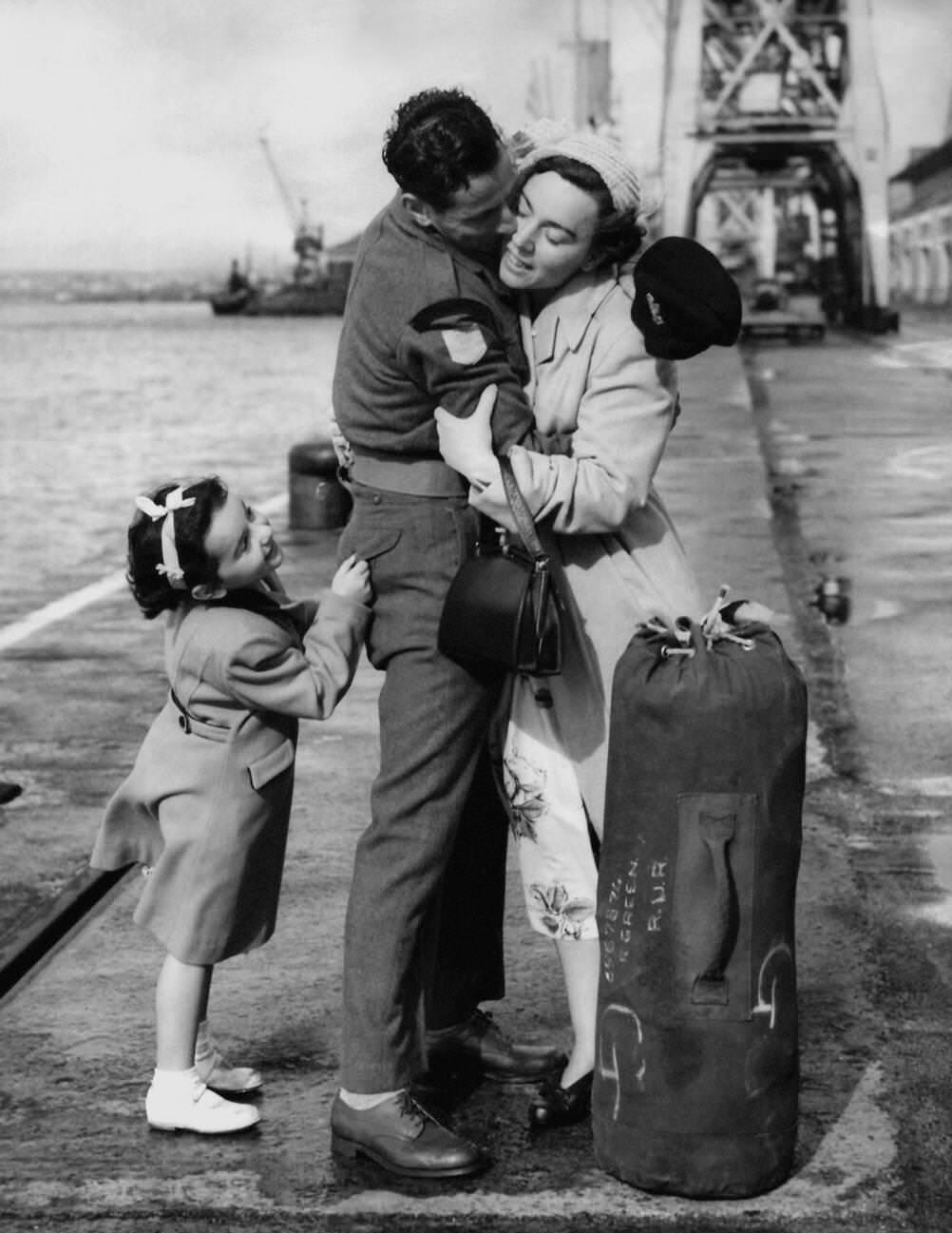 The Korean War – British Army – Prisoner Repatriation – Southampton, 1953.