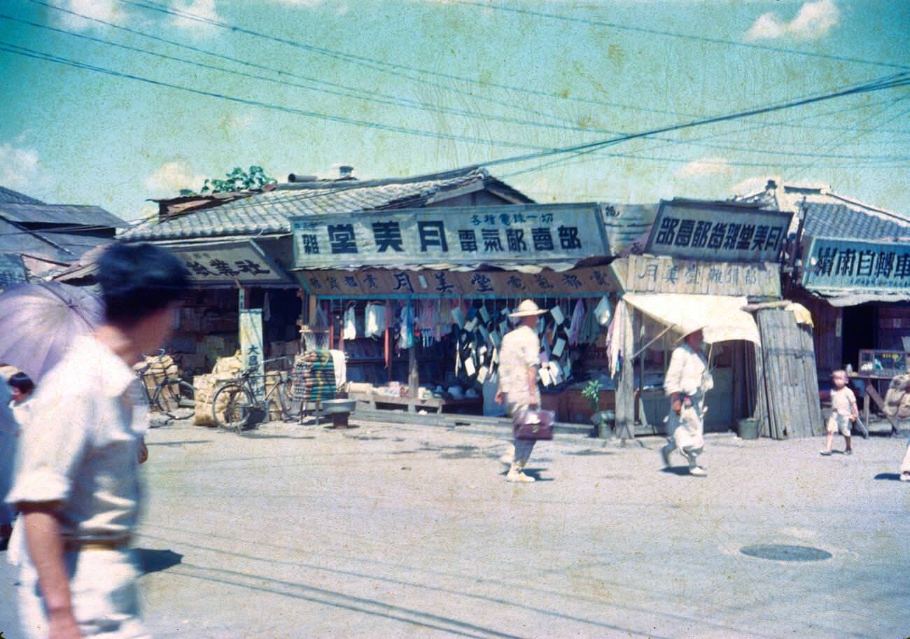 #45 Street scene in South Korea during Korean War, 1952.