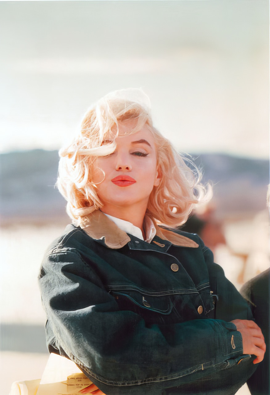 Intimate and Candid Marilyn Monroe through the Lens of Eve Arnold Celebrities