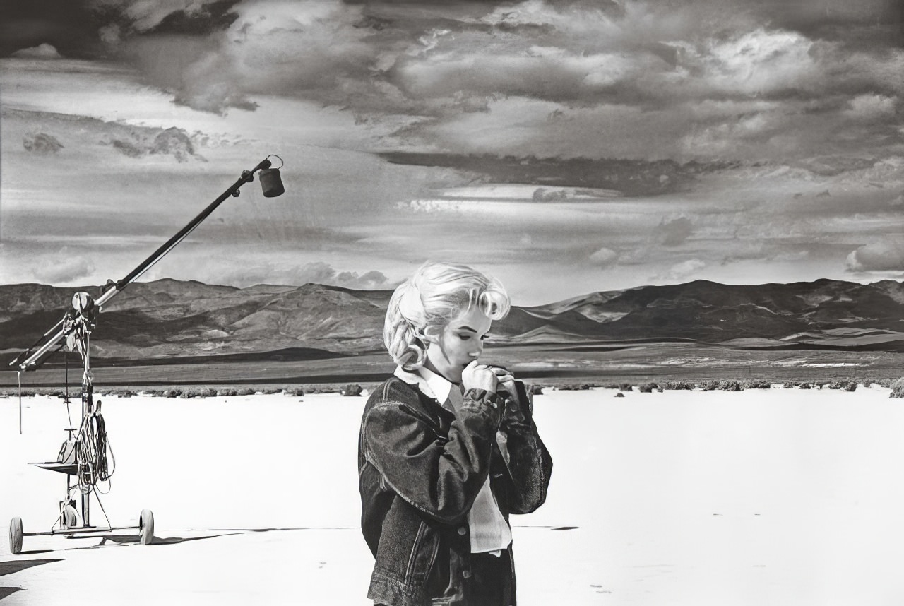 Intimate and Candid Marilyn Monroe through the Lens of Eve Arnold Celebrities