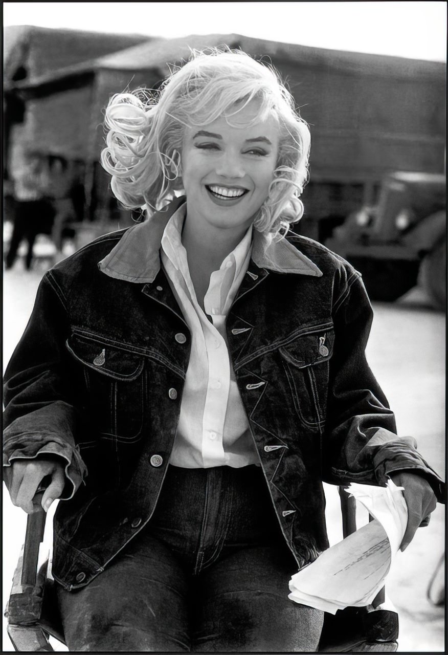 Intimate and Candid Marilyn Monroe through the Lens of Eve Arnold Celebrities