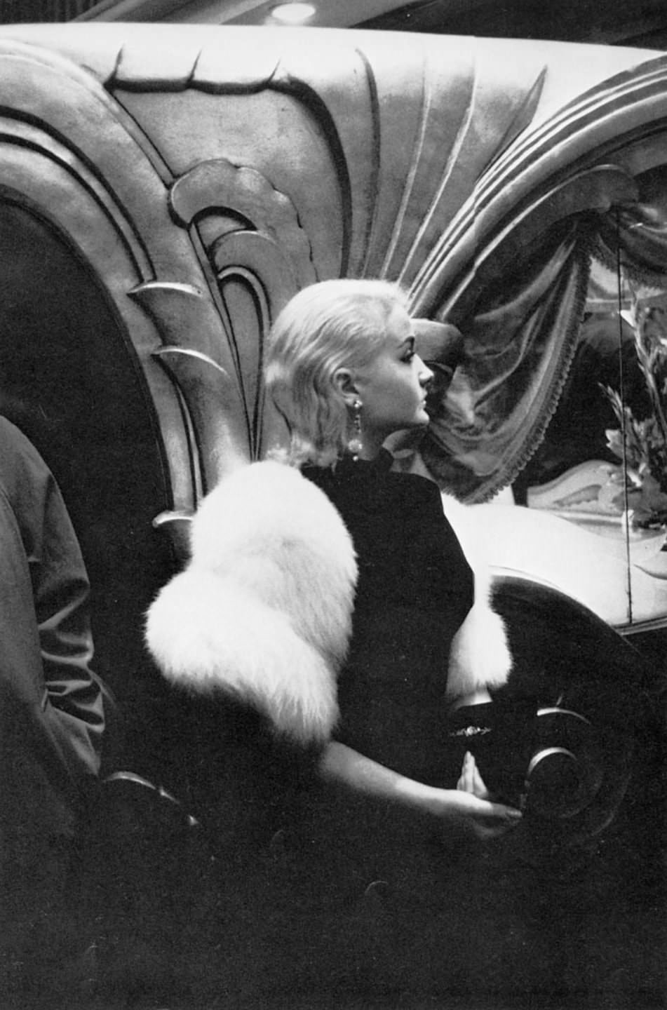 #9 Movie premiere — Hollywood, 1955