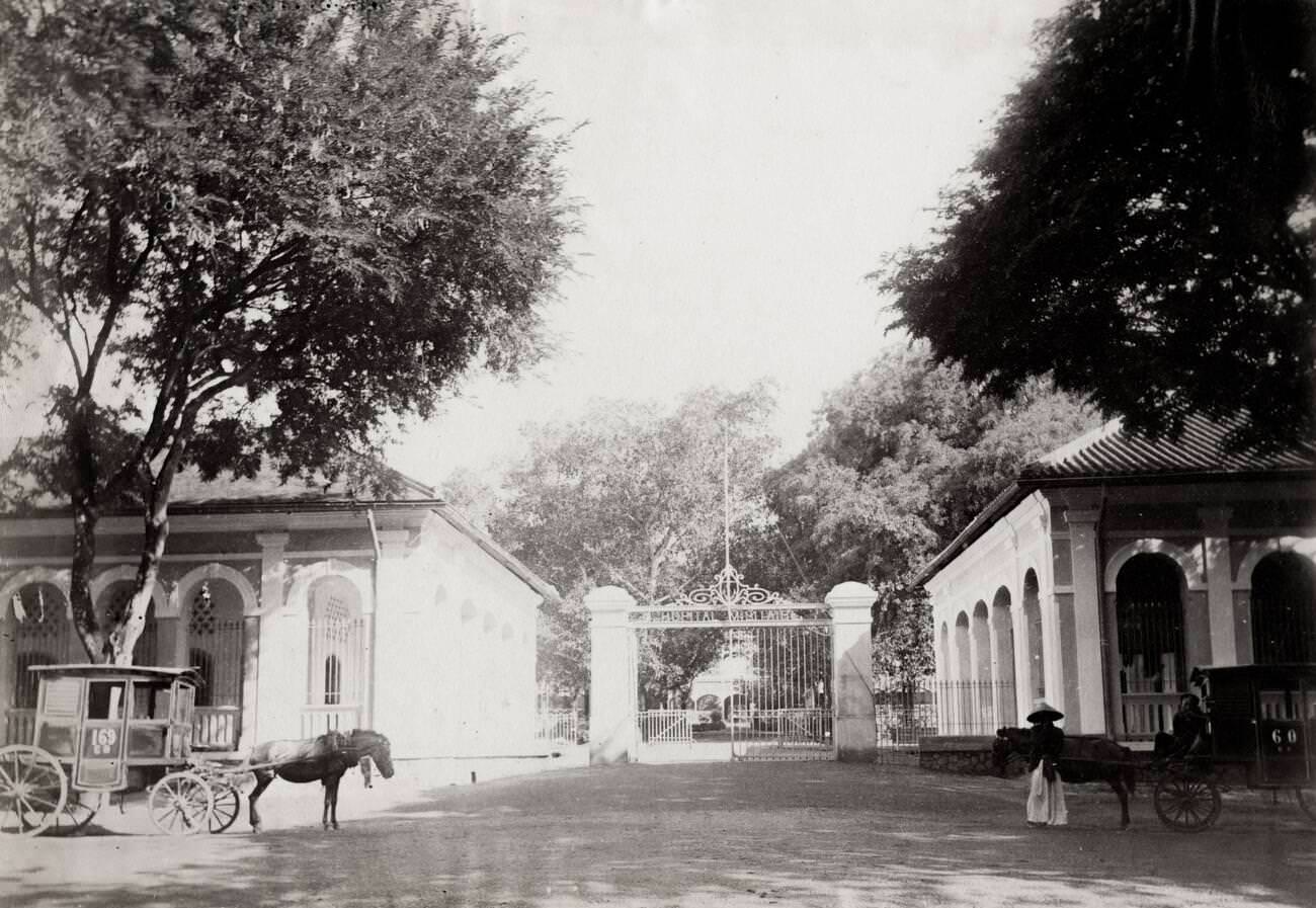 #24 A military hospital in Saigon, 1800s.