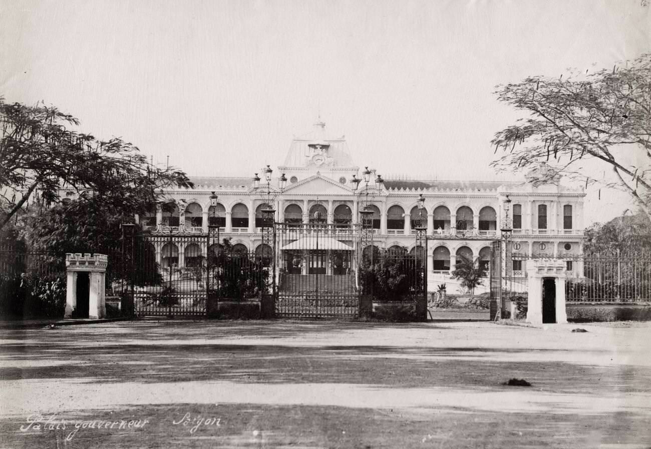 #25 Governor’s Palace in Saigon, 1800s.