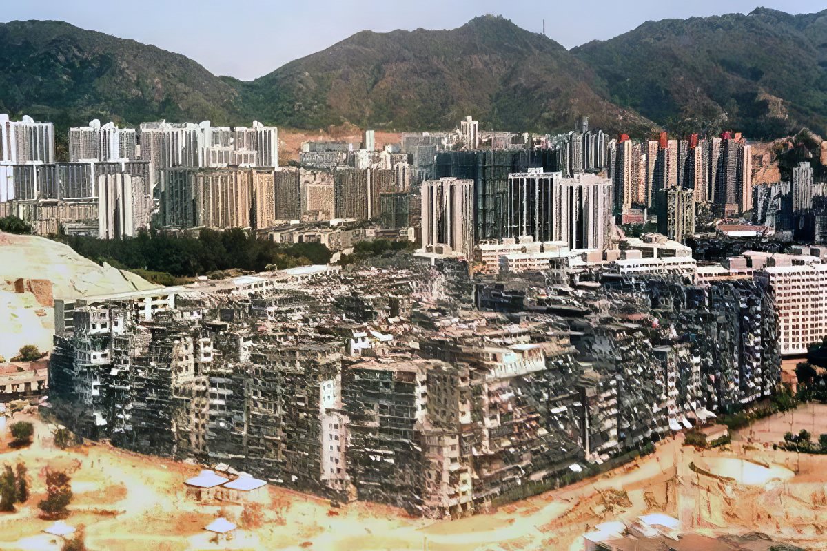 #20 Kowloon Walled City in 1989.