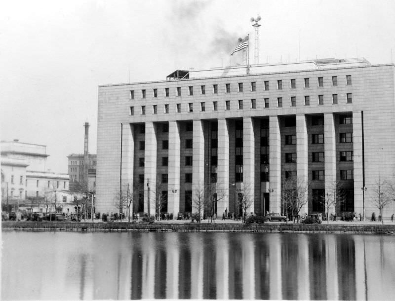 #39 The Dai-Ichi Building, 1940s.
