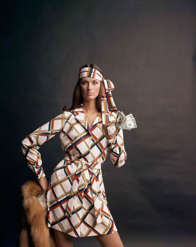 #30 Veronica Hamel, 1967.