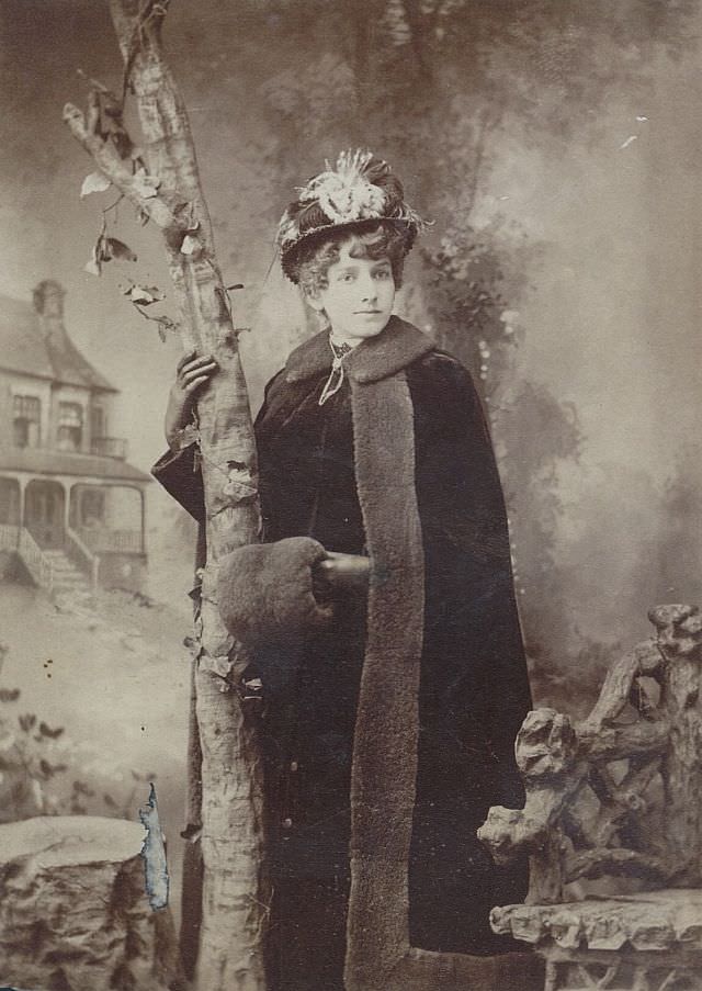 #19 Woman in winter attire, Sunbeam Gallery, Peoria, Illinois