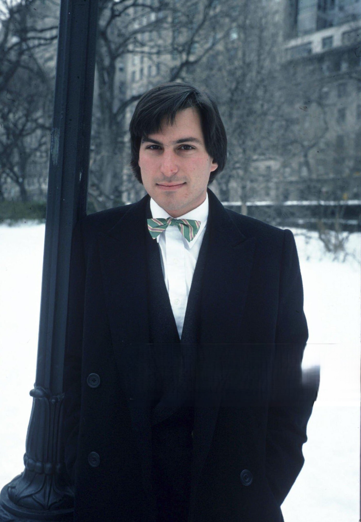 #27 Steve Jobs in New York City, 1984.