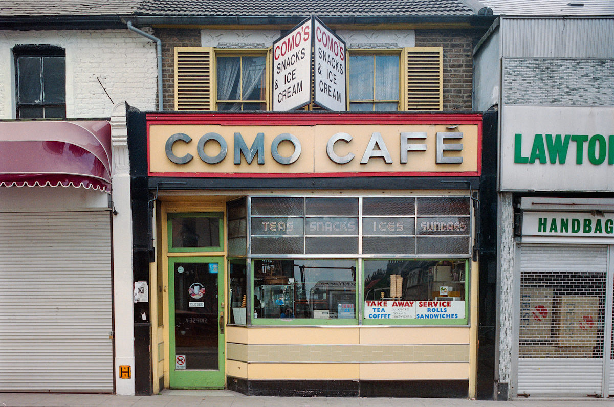 #4 Como café, High St, Walthamstow, Waltham Forest, 1989