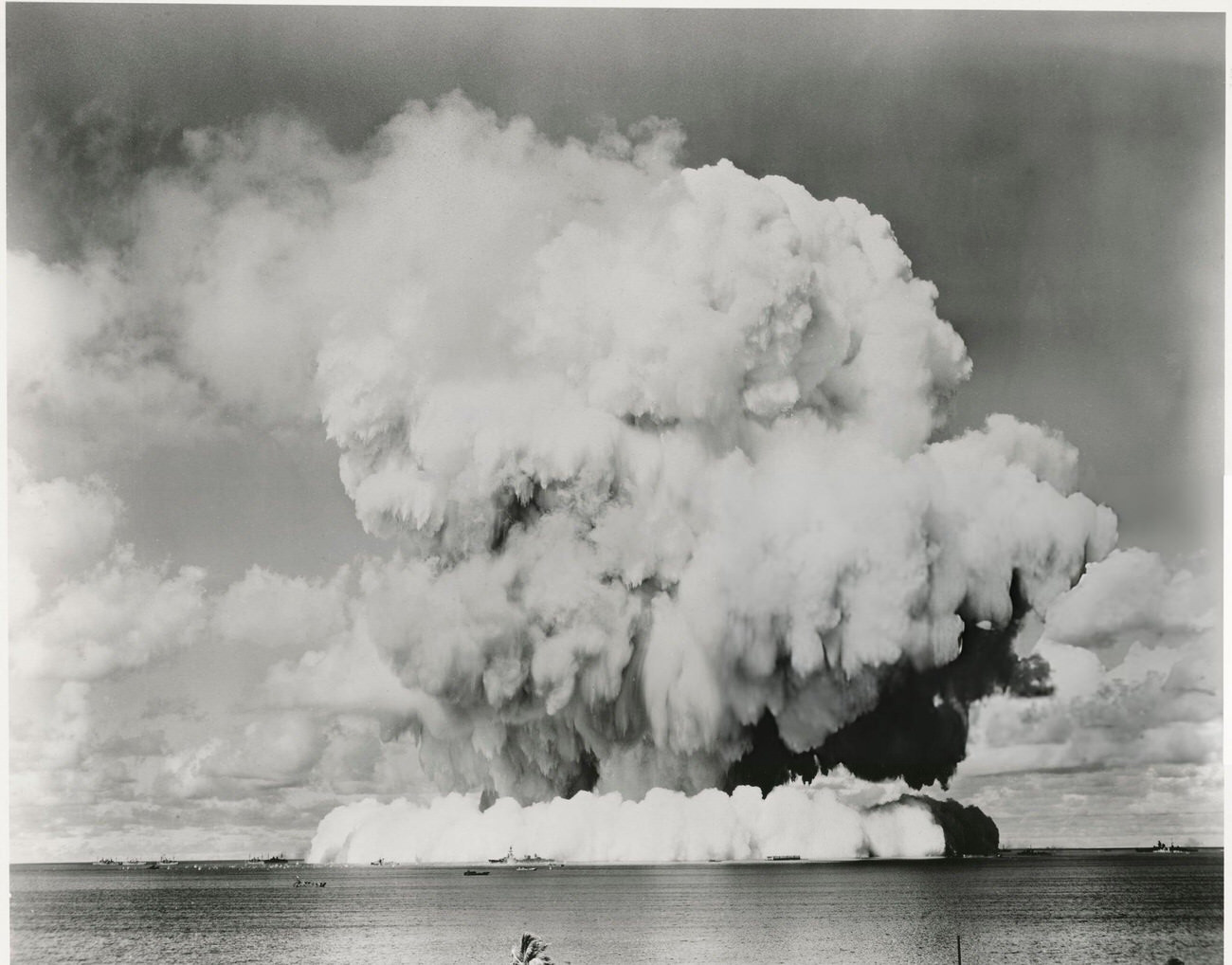 #16 U.S. Military Atomic Bomb Test and Resulting Explosion, Crossroads Target Fleet, Bikini Island, Pacific Ocean, 1946.