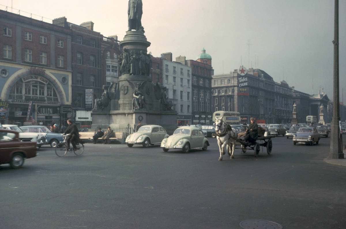 #2 Street scene near O’Connell Monument 1964