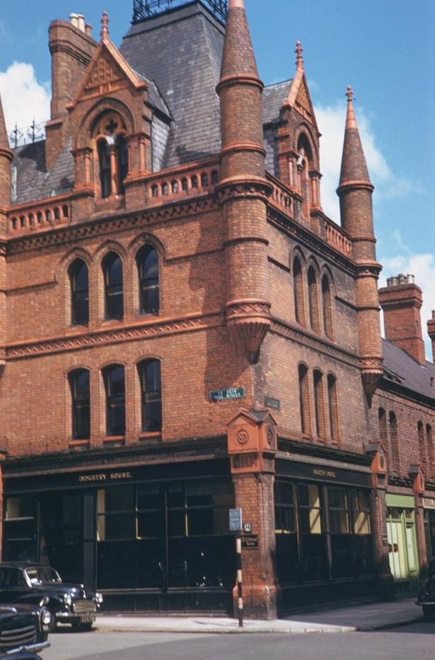 #5 Drury Street and Fade Street