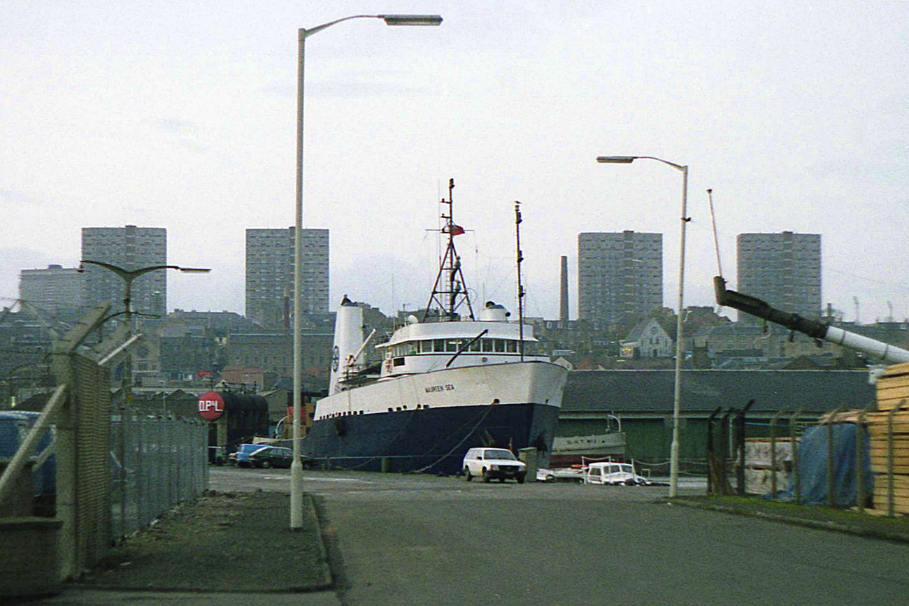 #18 Victoria Dock, 1983