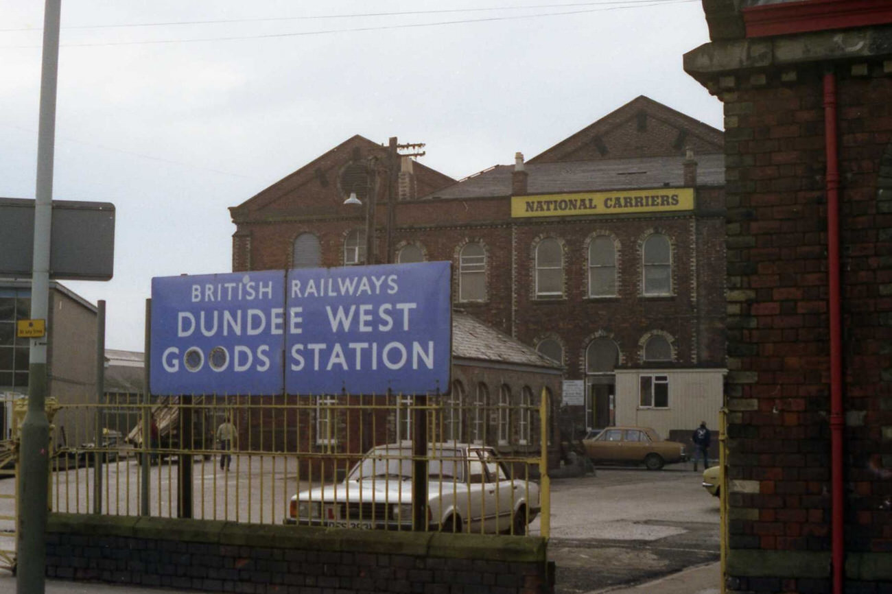 #22 The blue BR sign for Dundee West goods station still stood on South Union Street in 1983