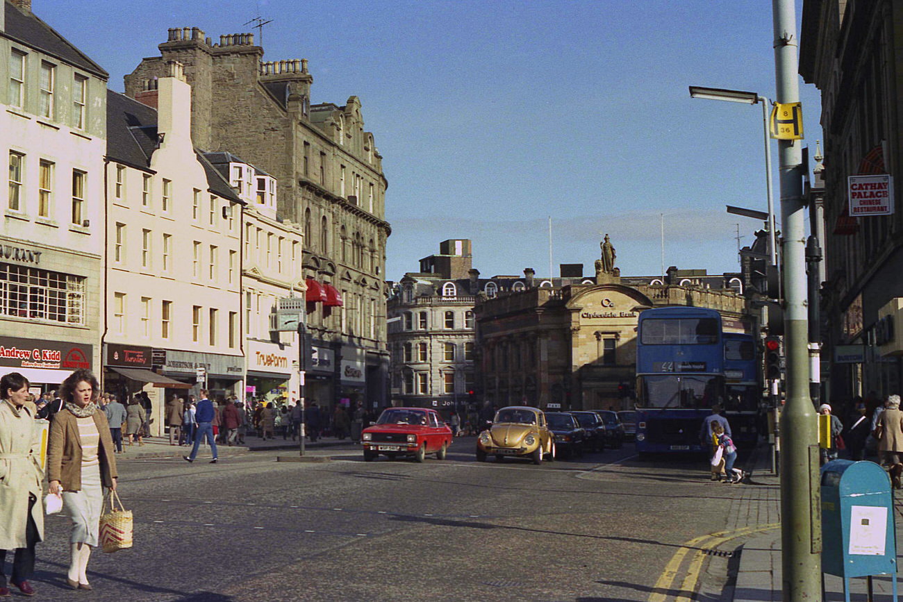 #27 High Street (pre-pedestrianisation), 1984
