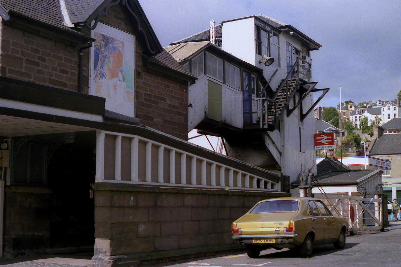#33 Broughty Ferry signal box (and signalman’s car!) on 11 September 1984.