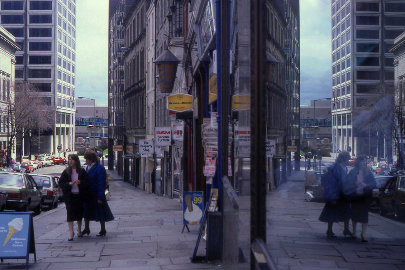 #69 Crichton Street, 1987