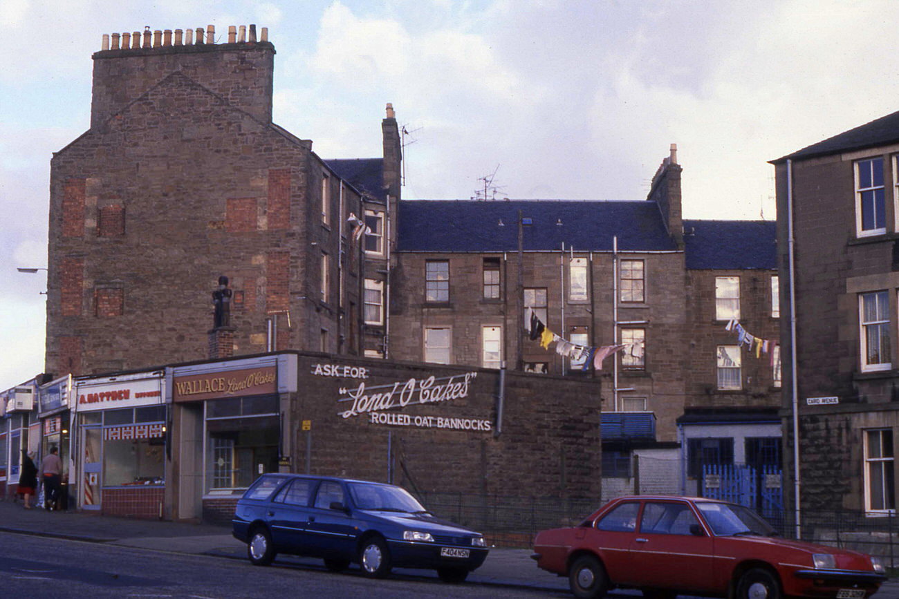 #79 Top of Caird Avenue, 1989
