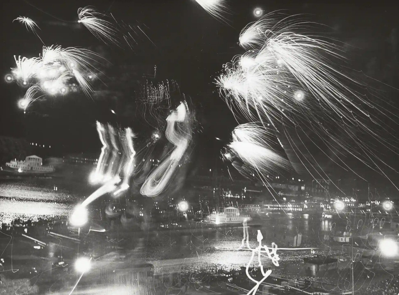 #5 Fireworks display for Queen’s Day over the Oosterdok, Amsterdam, 30 April 1959