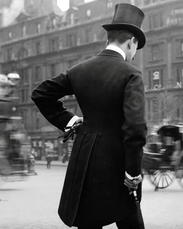 #11 London, 1904.