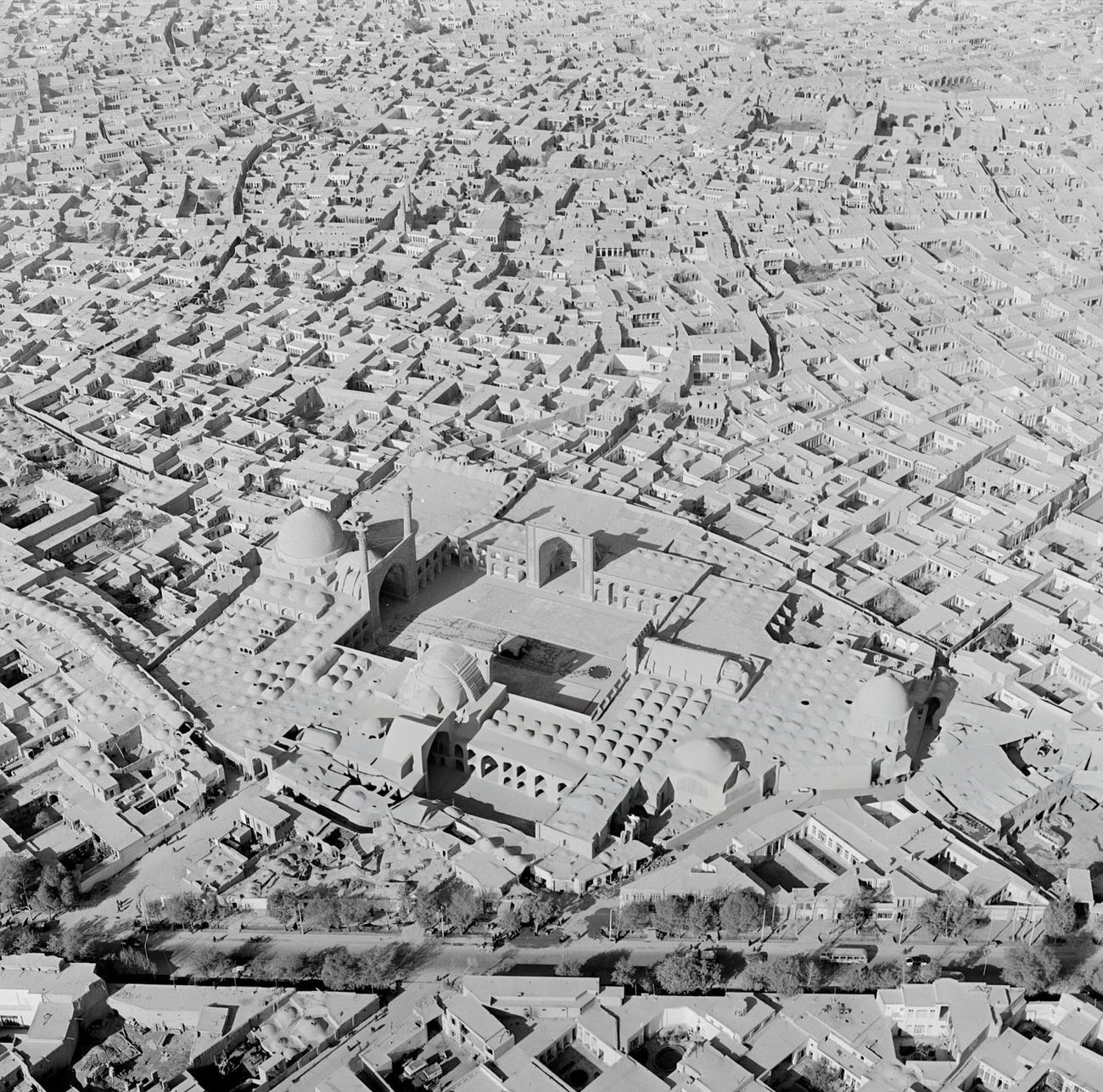 #39 An aerial view of Isfahan, one of the world’s oldest cities, Iran, 1964.