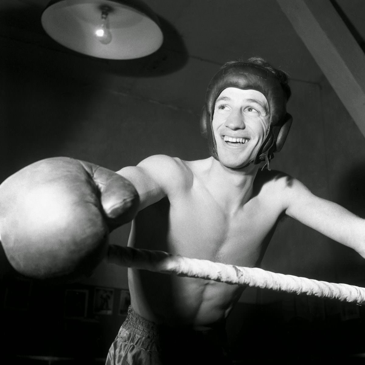#19 Belmondo the boxer.